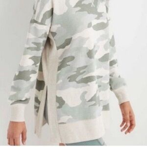 Aerie Camouflage Print Women Sweater